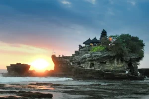 sunrise in Tanah Lot Bali